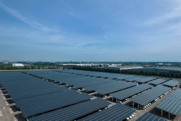 太阳能光伏系统的正式启用使大东工厂实现自发自用,余电上网